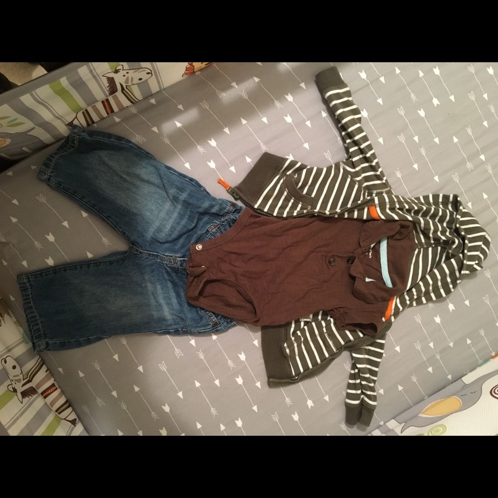 6 month Carter’s hoodie, jeans, onsie